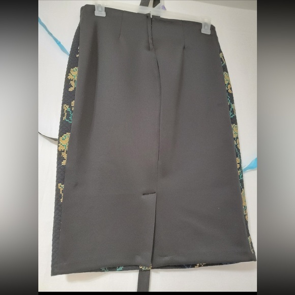 Women Skirt Grey Mix Color - Picture 3 of 3